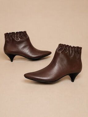 Marc Jacobs Kitten Heel Booties